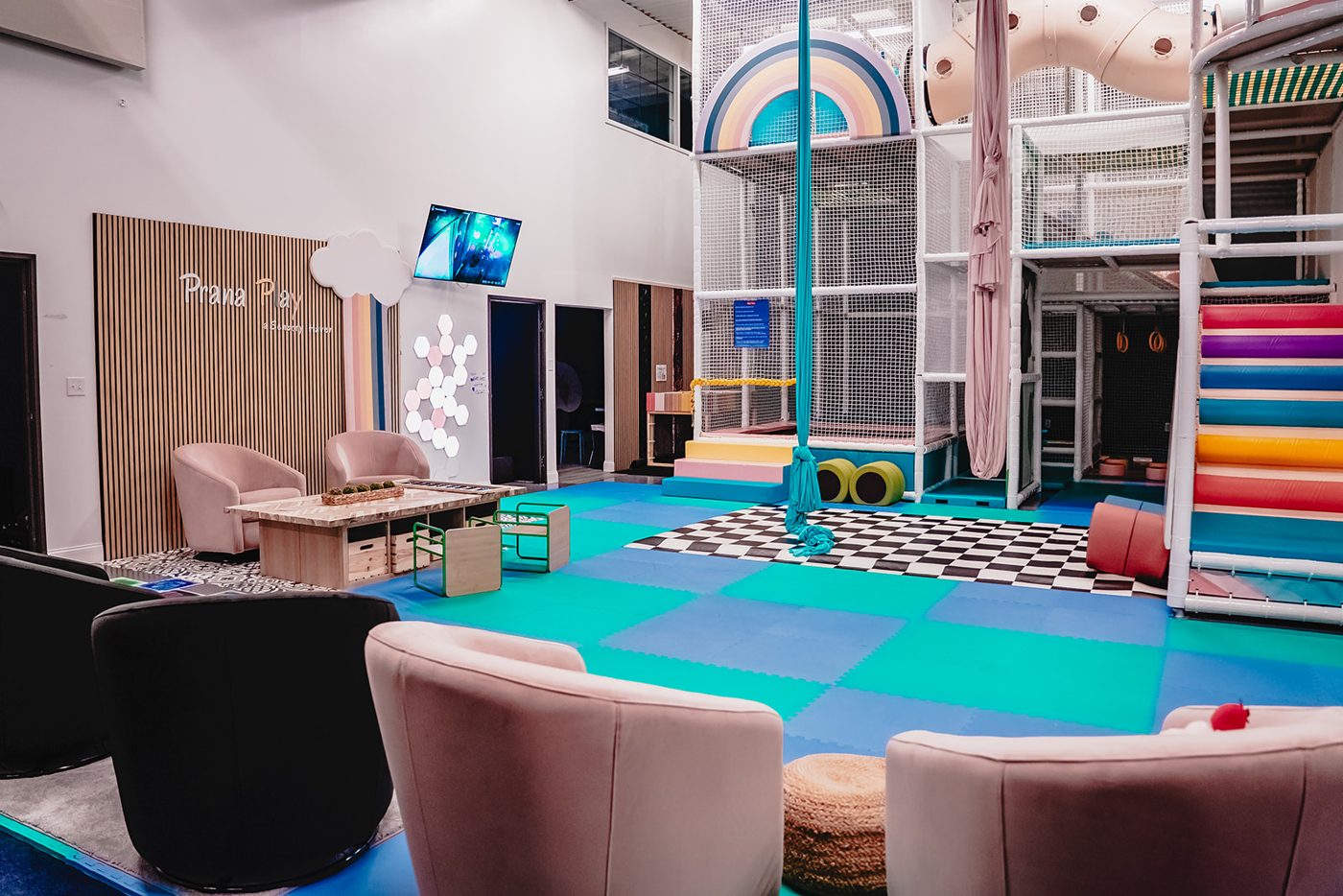 The pretend-play market nook